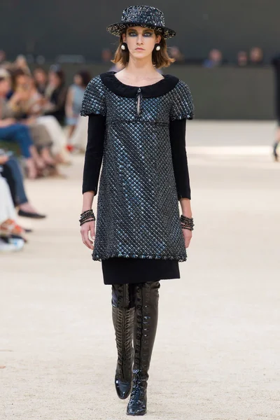 Look 43